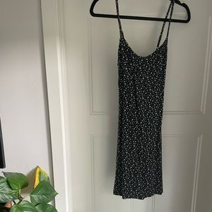 Brandy Melville floral dress with tie